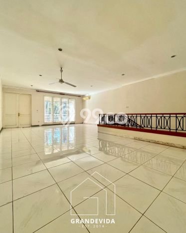 Rumah Luxury Modern Tanpa Renovasi di Pondok Indah Jakarta Selatan Rumah Luxury Modern Tanpa Renovasi di Pondok Indah Jakarta Selatan