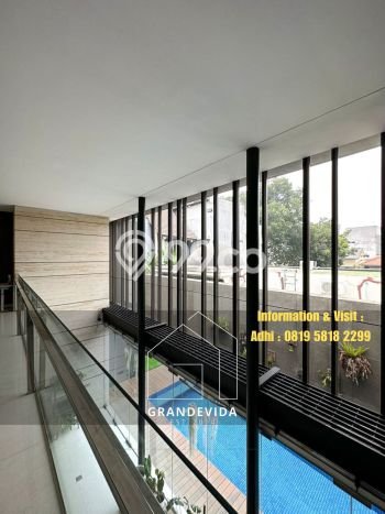Siap Huni Hunian Elit 5 Kamar di Kebayoran Baru Dekat ke Mana Pun Siap Huni Hunian Elit 5 Kamar di Kebayoran Baru Dekat ke Mana Pun