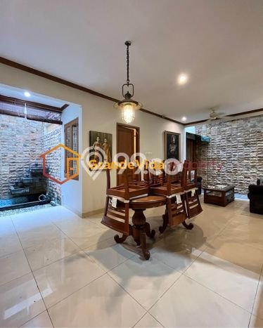 Ready to Use! Premium House LT 161m2 Desain Elegan di Pondok Indah Ready to Use! Premium House LT 161m2 Desain Elegan di Pondok Indah