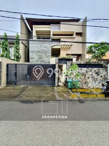 Dijual Hunian Mewah dengan Fasilitas Sekitar Komplit di Kebayoran Baru, Jakarta Selatan Dijual Hunian Mewah dengan Fasilitas Sekitar Komplit di Kebayoran Baru, Jakarta Selatan