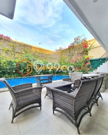 Ready to Use! Premium House LT 756m2 Desain Elegan di Kemang Ready to Use! Premium House LT 756m2 Desain Elegan di Kemang