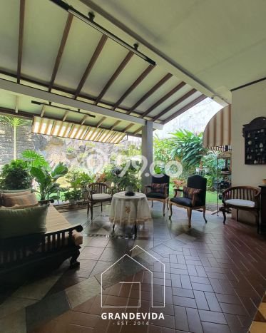 For Sale! Premium House LT 689m2 Desain Elegan di Pondok Indah For Sale! Premium House LT 689m2 Desain Elegan di Pondok Indah