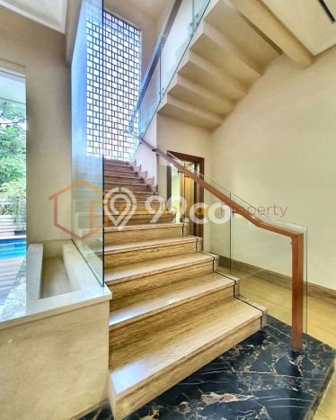 Rumah Luxury Modern Siap Huni di Pondok Indah Jakarta Selatan Rumah Luxury Modern Siap Huni di Pondok Indah Jakarta Selatan