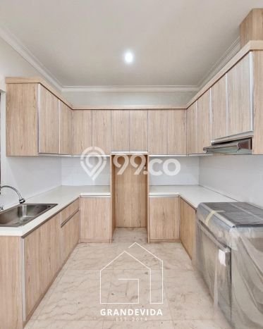 Dijual Rumah Luas Elegan Dengan View Cantik di Pondok Indah, Jakarta Selatan Dijual Rumah Luas Elegan Dengan View Cantik di Pondok Indah, Jakarta Selatan