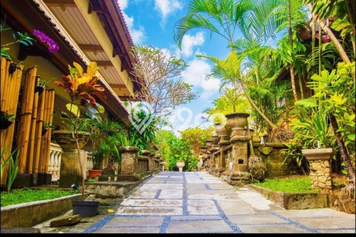 LOKASI PREMIUM! Hotel Kawasan , Luas 2810m2m², Akses Utama LOKASI PREMIUM! Hotel Kawasan , Luas 2810m2m², Akses Utama