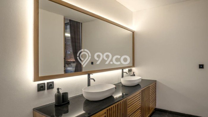 HOT DEAL! Vila Kawasan , Area 480m2m², Lokasi Prima HOT DEAL! Vila Kawasan , Area 480m2m², Lokasi Prima
