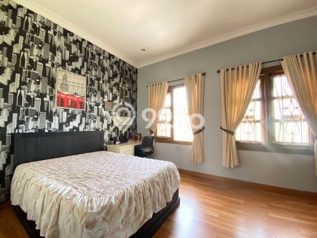 Rumah Luxury Modern Tanpa Renovasi di Pondok Indah Jakarta Selatan Rumah Luxury Modern Tanpa Renovasi di Pondok Indah Jakarta Selatan