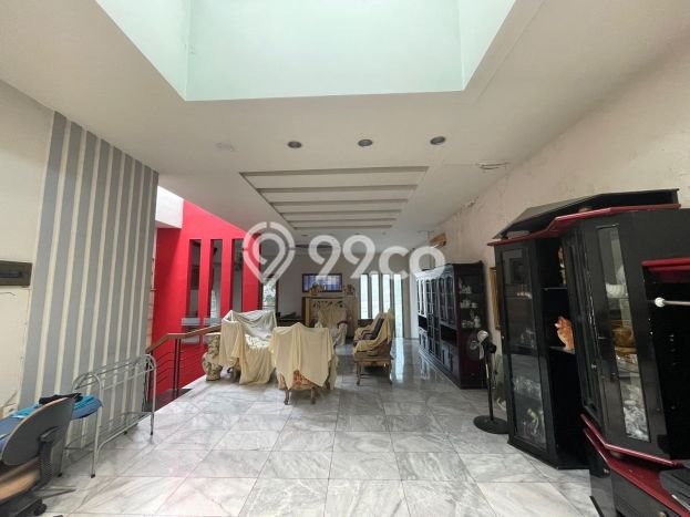 Rumah Luxury Modern Tanpa Renovasi di Cawang Jakarta Timur Rumah Luxury Modern Tanpa Renovasi di Cawang Jakarta Timur