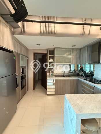 Hunian Apartemen High-Class untuk Dijual di Jakarta Selatan dengan 3 BR & 3 Kamar Mandi Hunian Apartemen High-Class untuk Dijual di Jakarta Selatan dengan 3 BR & 3 Kamar Mandi