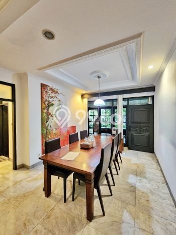 Hunian Mewah LB 500m2 Siap Huni Desain Elegan di Pondok Indah, Jakarta Selatan Hunian Mewah LB 500m2 Siap Huni Desain Elegan di Pondok Indah, Jakarta Selatan