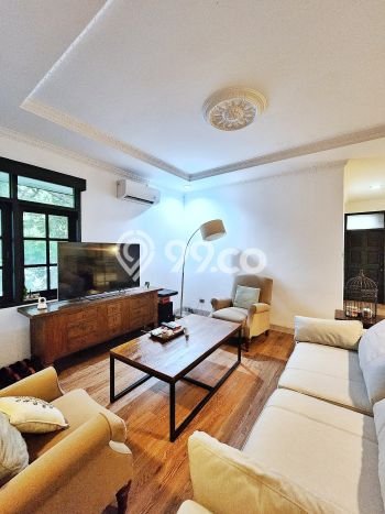 Hunian Mewah LB 500m2 Siap Huni Desain Elegan di Pondok Indah, Jakarta Selatan Hunian Mewah LB 500m2 Siap Huni Desain Elegan di Pondok Indah, Jakarta Selatan