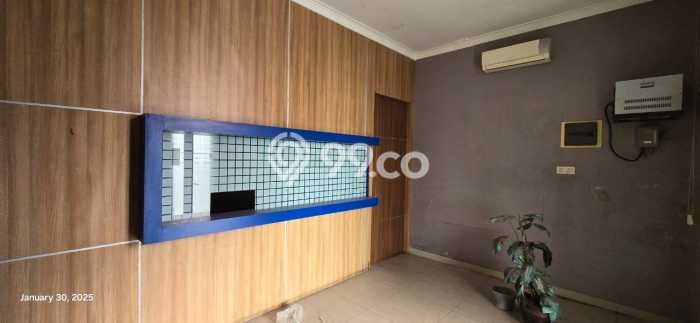Ruko Dijual di Jakarta Barat LT 125m2 & LB 400m2 Lokasi Terbaik! Ruko Dijual di Jakarta Barat LT 125m2 & LB 400m2 Lokasi Terbaik!