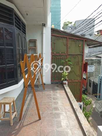 Dijual Cepat Rumah Favorit Siap Huni LB 250m2 di Palmerah, Jakarta Barat Dijual Cepat Rumah Favorit Siap Huni LB 250m2 di Palmerah, Jakarta Barat