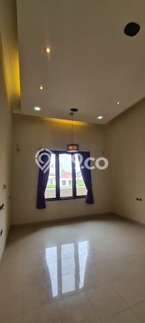 Rumah Elit Modern Siap Huni di Puri Indah Jakarta Barat Rumah Elit Modern Siap Huni di Puri Indah Jakarta Barat