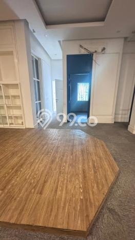 Unit Komersial Dijual di Jakarta Selatan LT 341m2 & LB 450m2 Unit Komersial Dijual di Jakarta Selatan LT 341m2 & LB 450m2