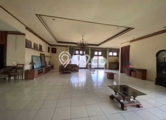Rumah Elit LB 1070m2 Siap Huni Desain Elegan di Kuningan, Jakarta Selatan Rumah Elit LB 1070m2 Siap Huni Desain Elegan di Kuningan, Jakarta Selatan