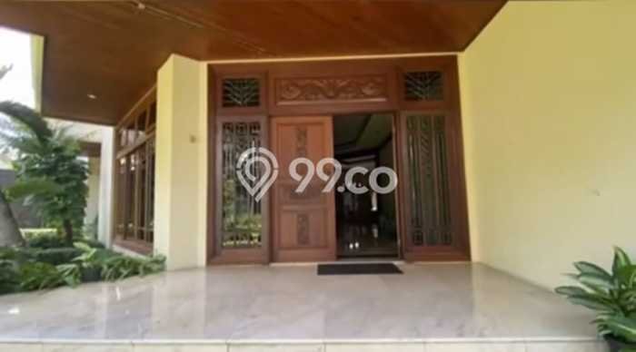 Rumah Elit LB 1070m2 Siap Huni Desain Elegan di Kuningan, Jakarta Selatan Rumah Elit LB 1070m2 Siap Huni Desain Elegan di Kuningan, Jakarta Selatan