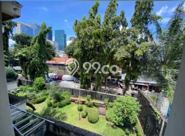 Rumah Elit LB 1070m2 Siap Huni Desain Elegan di Kuningan, Jakarta Selatan Rumah Elit LB 1070m2 Siap Huni Desain Elegan di Kuningan, Jakarta Selatan