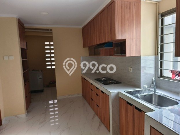 Sewa Apartemen Minimalis 90m2 Punya 3 KT, 3 KM, Lokasi di Kemayoran Sewa Apartemen Minimalis 90m2 Punya 3 KT, 3 KM, Lokasi di Kemayoran