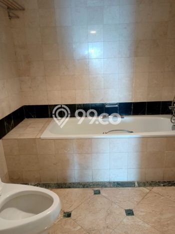 Disewakan Cepat! Hunian Apartemen Hemat di Kebayoran Lama, Jakarta Selatan 3 Kamar Tidur dan 3 Kamar Mandi Disewakan Cepat! Hunian Apartemen Hemat di Kebayoran Lama, Jakarta Selatan 3 Kamar Tidur dan 3 Kamar Mandi