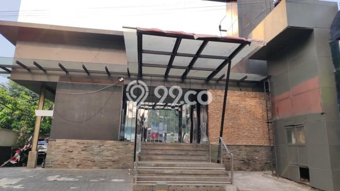 Komersial Bagus Dijual LB 1800m2 Lokasi Strategis Jakarta Selatan Area Cocok untuk Berbisnis Komersial Bagus Dijual LB 1800m2 Lokasi Strategis Jakarta Selatan Area Cocok untuk Berbisnis