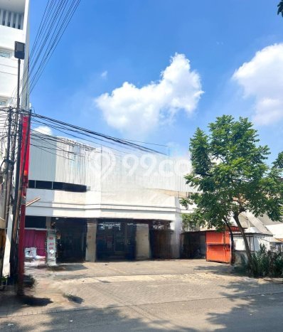 Unit Komersial Dijual di Surabaya LT 525m2 & LB 600m2 Unit Komersial Dijual di Surabaya LT 525m2 & LB 600m2