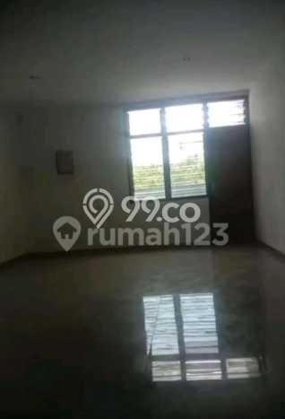 Ruko Dijual Lokasi Emas di Genteng Luas 270m2 Ruko Dijual Lokasi Emas di Genteng Luas 270m2