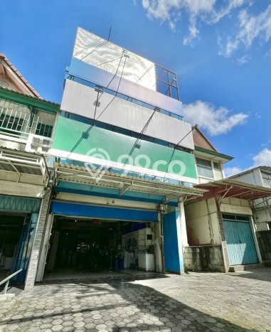 Unit Ruko Dijual di Surabaya LT 100m2 & LB 240m2 Unit Ruko Dijual di Surabaya LT 100m2 & LB 240m2