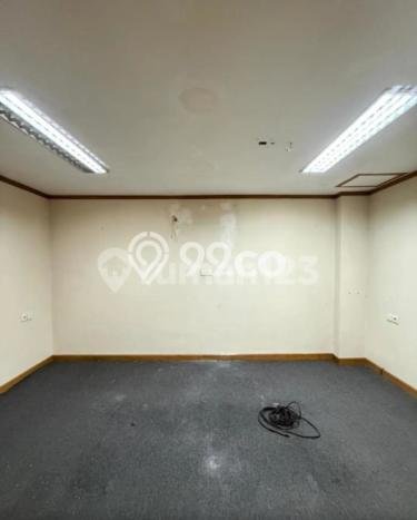 Untuk Dijual! Ruko di Raya Darmo Surabaya LT 85m2 / LB 400m2 Kawasan Bisnis Untuk Dijual! Ruko di Raya Darmo Surabaya LT 85m2 / LB 400m2 Kawasan Bisnis
