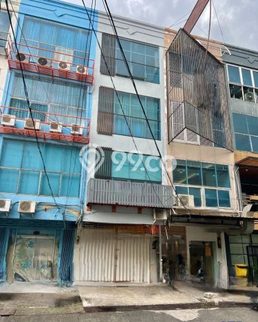 Ruko Dijual di Prime Area Surabaya Luas 252m2 Ruko Dijual di Prime Area Surabaya Luas 252m2