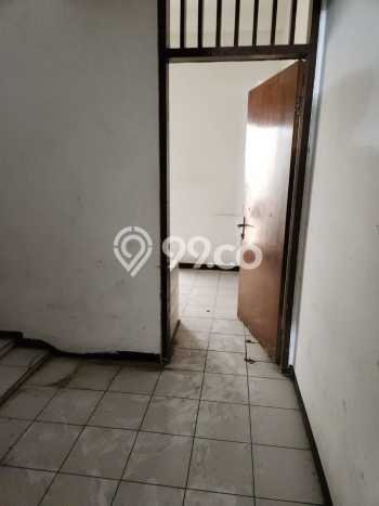 FOR RENT! Ruko di Surabaya Kota Cocok untuk Bisnis 180m2 FOR RENT! Ruko di Surabaya Kota Cocok untuk Bisnis 180m2