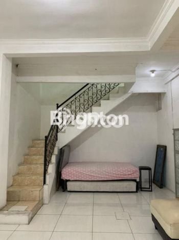 Hunian Eksklusif Dijual LT 144m2 di Rungkut, Surabaya Hunian Eksklusif Dijual LT 144m2 di Rungkut, Surabaya