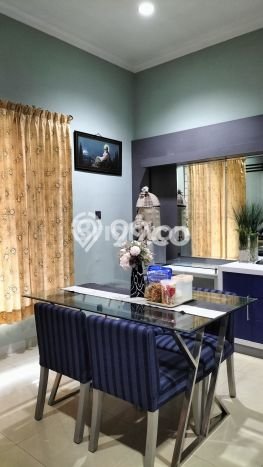 Rumah Luas Asri 3 KT Siap Huni di Manyar Surabaya Rumah Luas Asri 3 KT Siap Huni di Manyar Surabaya