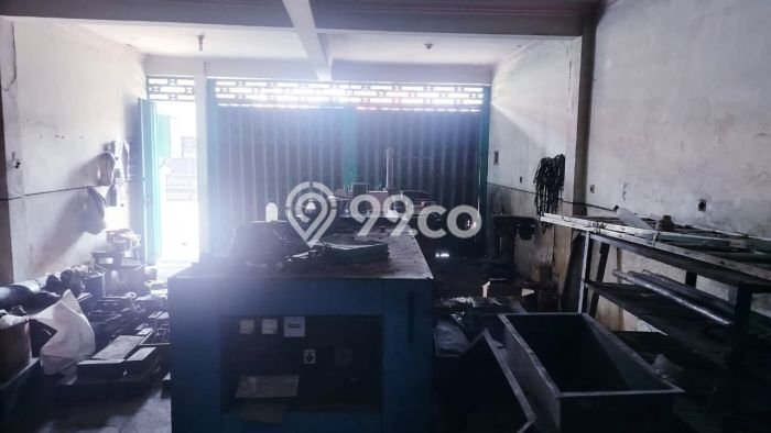 Dijual! Ruko di Surabaya Kota Surabaya LT 84m2 / LB 210m2 Kawasan Strategis Dijual! Ruko di Surabaya Kota Surabaya LT 84m2 / LB 210m2 Kawasan Strategis