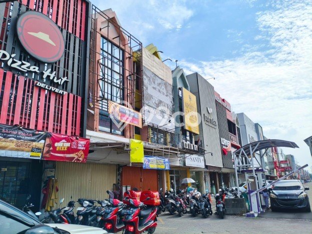 Unit Ruko Disewakan di Gading Serpong di Area Ramai & Strategis Unit Ruko Disewakan di Gading Serpong di Area Ramai & Strategis