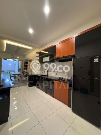 Hunian Elit LB 200m2 Siap Pakai Desain Elegan di Buah Batu, Bandung Hunian Elit LB 200m2 Siap Pakai Desain Elegan di Buah Batu, Bandung