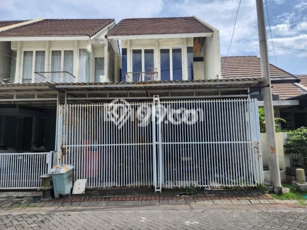 For Sale Rumah 4 Kamar Lokasi Ideal Bagus dan Strategis di Kenjeran For Sale Rumah 4 Kamar Lokasi Ideal Bagus dan Strategis di Kenjeran