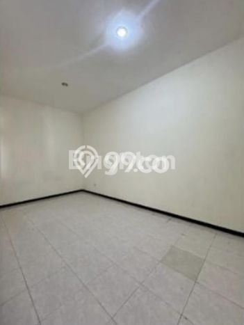 Jual Rumah Bagus Siap Huni LB 102m2 di Rungkut, Surabaya Jual Rumah Bagus Siap Huni LB 102m2 di Rungkut, Surabaya