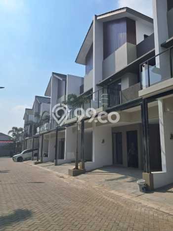 Dijual Hunian Rumah Nyaman 3 Kamar di Bintaro, Jakarta Selatan Dijual Hunian Rumah Nyaman 3 Kamar di Bintaro, Jakarta Selatan