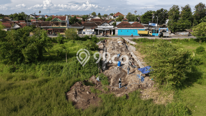 Kavling Tanah Dijual di Banguntapan, Bantul, Luas 112m2 Area Strategis Kavling Tanah Dijual di Banguntapan, Bantul, Luas 112m2 Area Strategis