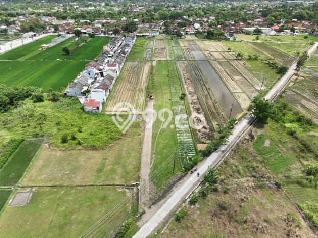 Tanah Komersial Dijual di Godean Sleman 110m2 Tanah Komersial Dijual di Godean Sleman 110m2