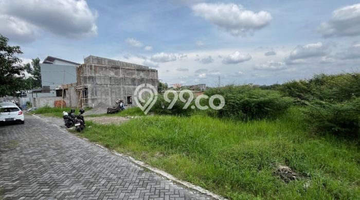 Lahan Dijual Lokasi Depok, Sleman dengan Luas Tanah 216m2 dan Status SHM Lahan Dijual Lokasi Depok, Sleman dengan Luas Tanah 216m2 dan Status SHM