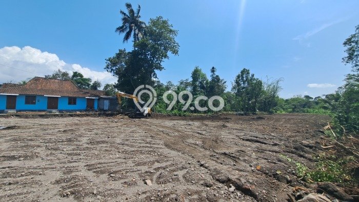 Tanah Komersial di Sleman, Luas 118m2m², Pinggir Jalan Tanah Komersial di Sleman, Luas 118m2m², Pinggir Jalan