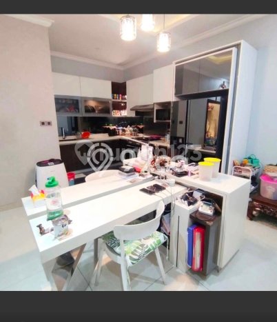 Rumah Elit LB 200m2 Siap Pakai Desain Elegan di Villa Meruya, Jakarta Barat Rumah Elit LB 200m2 Siap Pakai Desain Elegan di Villa Meruya, Jakarta Barat