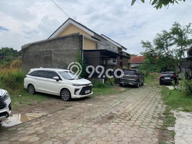 Peluang Investasi! Kost Dijual di Madiun, Madiun, 10 KT, 10 KM, Luas 165m2 Peluang Investasi! Kost Dijual di Madiun, Madiun, 10 KT, 10 KM, Luas 165m2