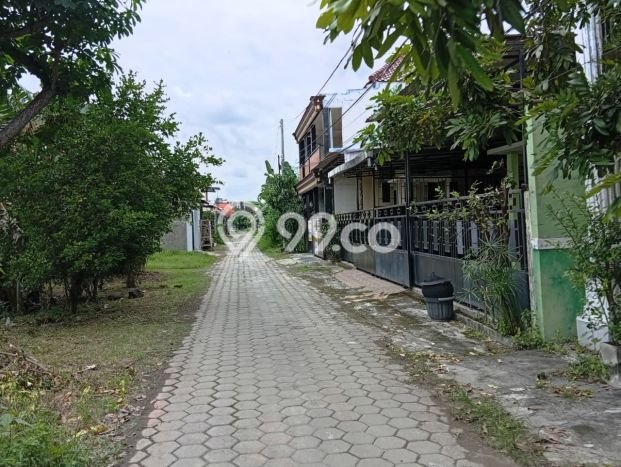 Lahan Kosong Dijual di Madiun dengan Area 82m2 Lahan Kosong Dijual di Madiun dengan Area 82m2