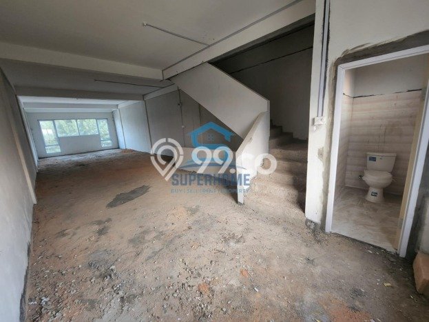 Ruko Strategis Kawasan , Luas 275m2m², Area Komersial, Ramai Ruko Strategis Kawasan , Luas 275m2m², Area Komersial, Ramai