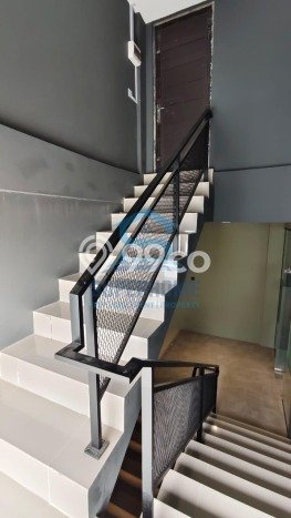 Ruko di , Luas 330m2m², Disewakan, Area Bisnis, Ready Operasional Ruko di , Luas 330m2m², Disewakan, Area Bisnis, Ready Operasional