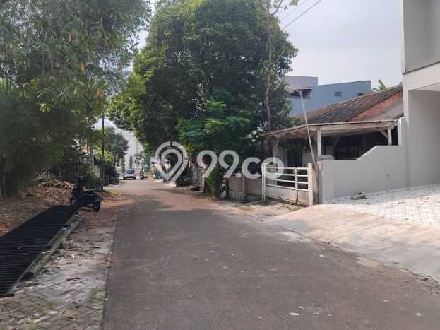 Rumah Minimalis 5 KT di BSD Griya Loka Tangerang Semi Furnished Rumah Minimalis 5 KT di BSD Griya Loka Tangerang Semi Furnished