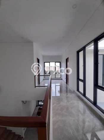 For Sale! Premium House LT 180m2 Desain Modern di BSD Taman Crysant For Sale! Premium House LT 180m2 Desain Modern di BSD Taman Crysant